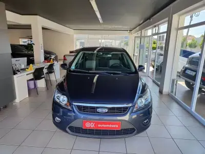 Ford Focus 2011 - 6750 EUR, 180000 km - AUTO.MOTO.pt - 180000km - foto 4 de 29