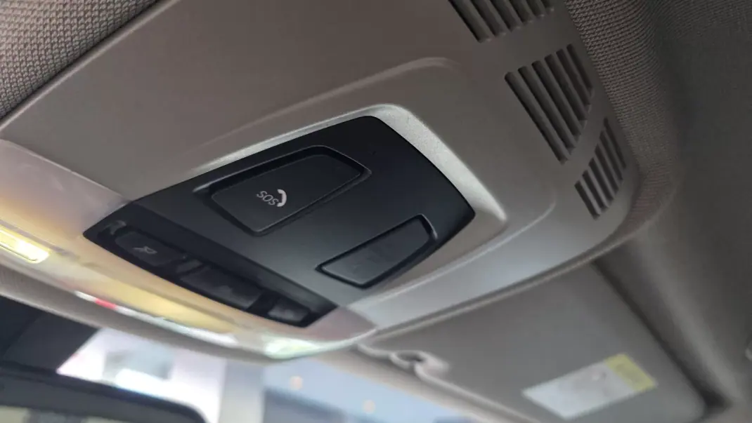 BMW 418 Gran Coupé 2015 - 16900 EUR, 272963 km - AUTO.MOTO.pt - 272963km - foto 46 de 64