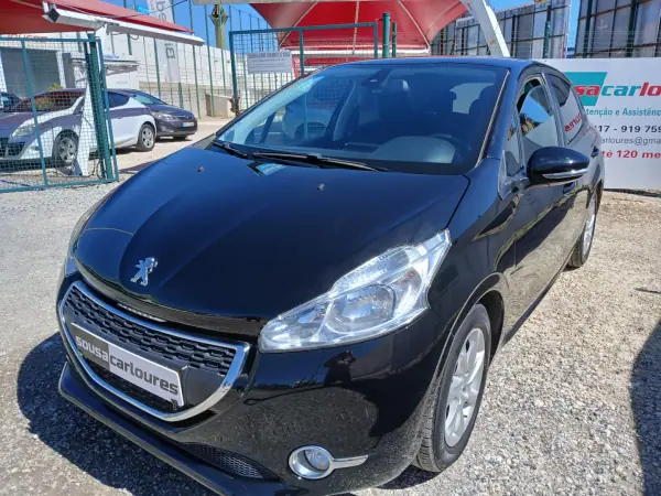 Peugeot 208 1.2 VTi Active 2014 Petrol