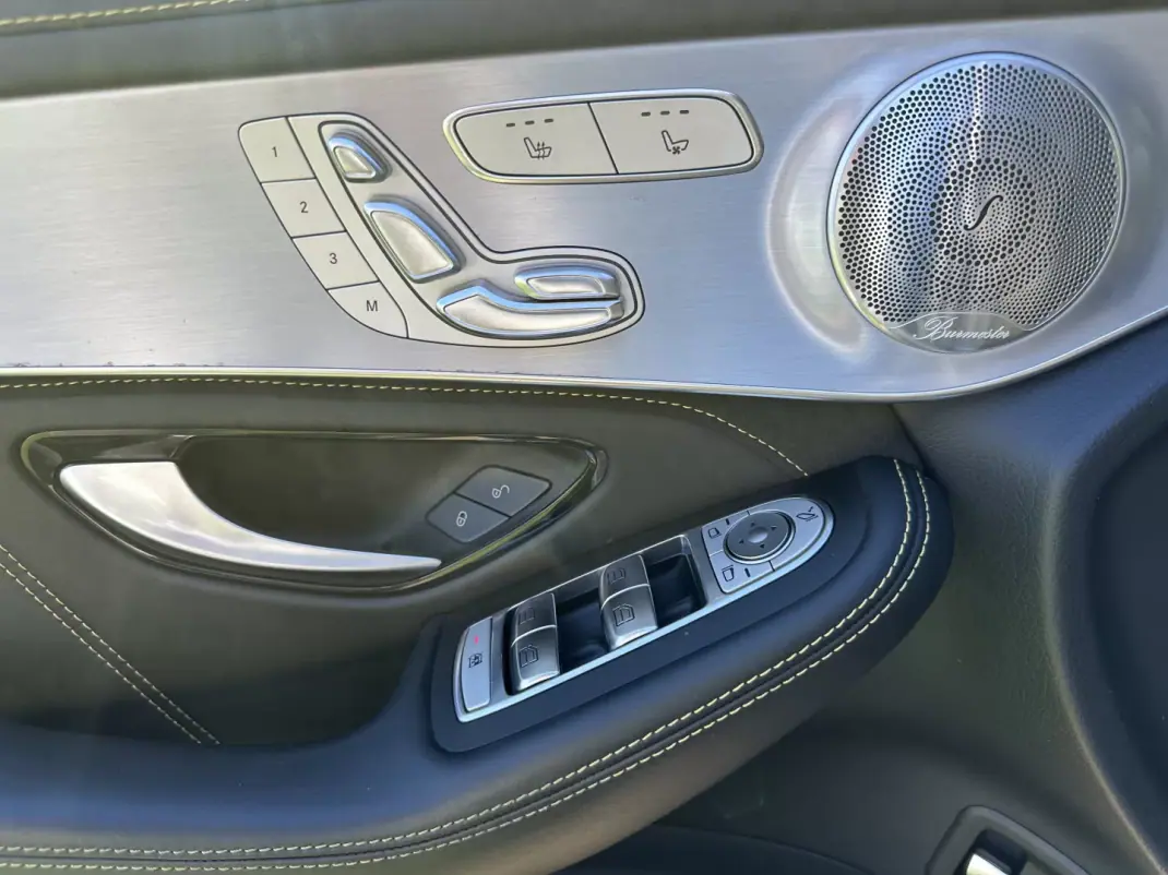 Mercedes-Benz GLC 63 AMG 2018 - 75000 EUR, 100000 km - 100000km - foto 38 de 93