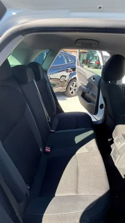 Citroën C4 2018 - 9800 EUR, 145000 km - AUTO.MOTO.pt - 145000km - foto 5 de 7