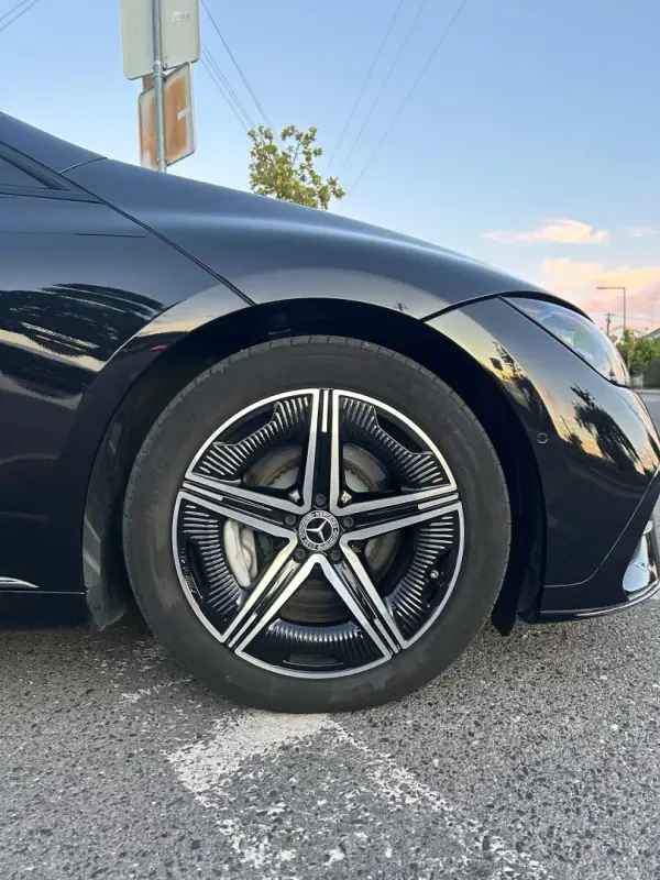 Mercedes-Benz EQE 2023 - 71900 EUR, 30600 km - AUTO.MOTO.pt - 30600km - foto 7 de 25