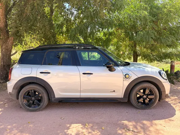 MINI Countryman 2021 - 24000 EUR, 85000 km - 85000km - foto 2 de 8