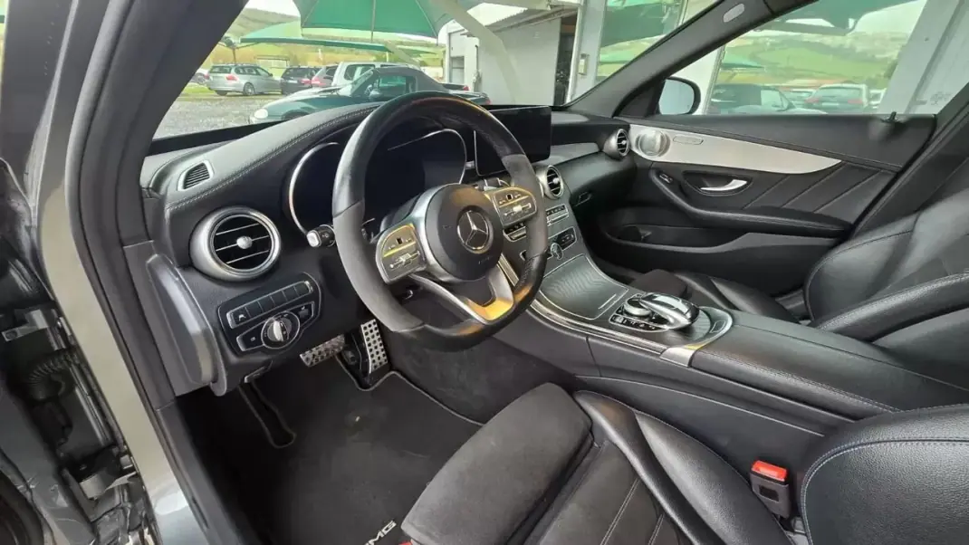Mercedes-Benz C 300 2021 - 27900 EUR, 186885 km - AUTO.MOTO.pt - 186885km - foto 21 de 30