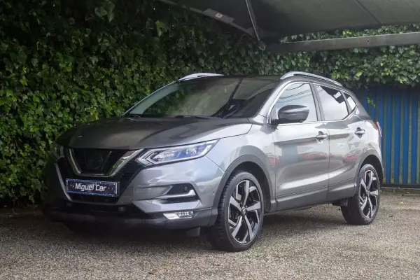 Nissan Qashqai 2017 - 17500 EUR, 127700 km - AUTO.MOTO.pt - 127700km - foto 3 de 20
