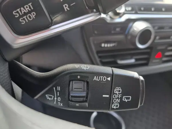 BMW i3 2019 - 28500 EUR, 89000 km - AUTO.MOTO.pt - 89000km - foto 30 de 45