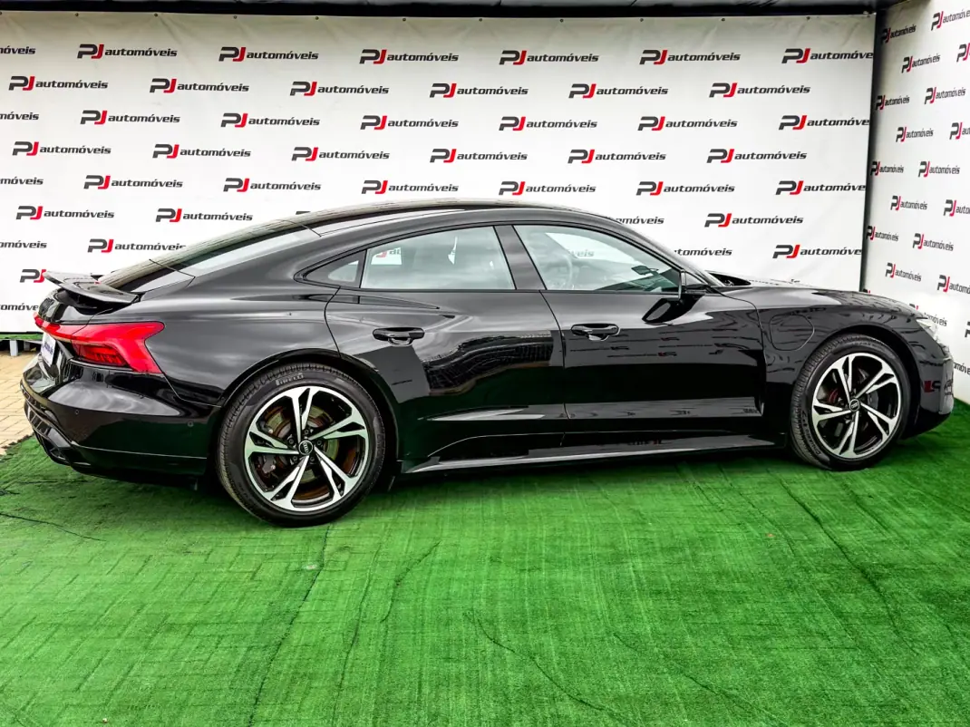 Audi e-tron GT 2022 - 58500 EUR, 86000 km - 86000km - foto 9 de 36