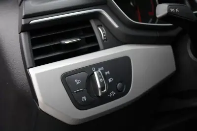 Audi A4 Avant 2020 - 22990 EUR, 167000 km - AUTO.MOTO.pt - 167000km - foto 19 de 32