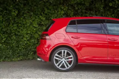 Volkswagen Golf 2019 - 23900 EUR, 105500 km - AUTO.MOTO.pt - 105500km - foto 4 de 18