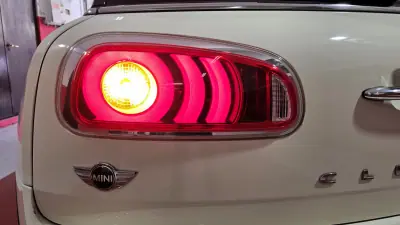 MINI Clubman 2017 - 13890 EUR, 159999 km - AUTO.MOTO.pt - 159999km - foto 9 de 51