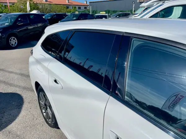 Peugeot 308 SW 2023 - 18950 EUR, 75531 km - AUTO.MOTO.pt - 75531km - foto 5 de 37