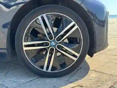 BMW i3 2020 - 16500 EUR, 101000 km - 101000km - foto 10 de 11