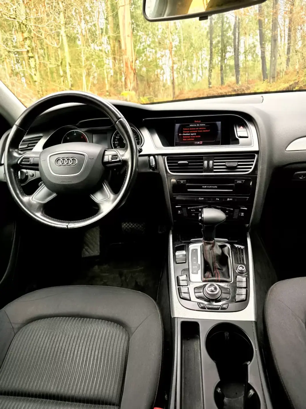 Audi A4 Avant 2013 - 14990 EUR, 181080 km - AUTO.MOTO.pt - 181080km - foto 19 de 25