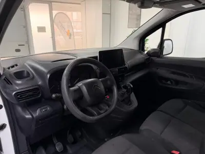 Citroën BERLINGO VAN XL 1.5 BLUE HDI 3 LUGARES 2019 - 12990 EUR, 143000 km - AUTO.MOTO.pt - 143000km - foto 11 de 25