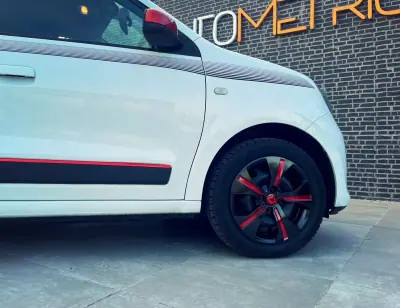 Renault Twingo 2015 - 9900 EUR, 155000 km - AUTO.MOTO.pt - 155000km - foto 9 de 12