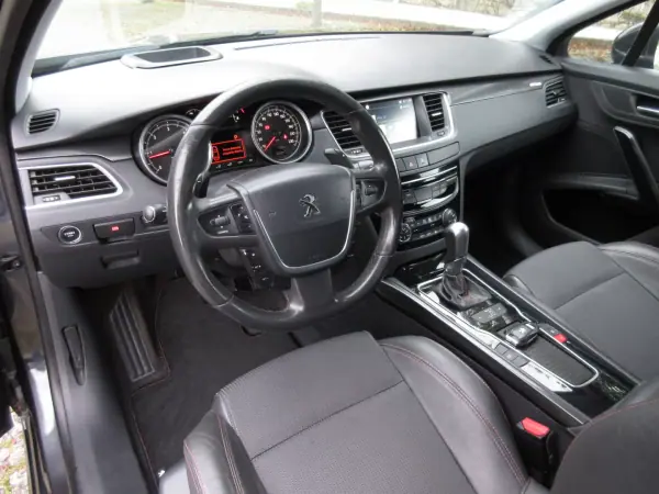 Peugeot 508 SW 2018 - 16990 EUR, 162000 km - AUTO.MOTO.pt - 162000km - foto 27 de 62