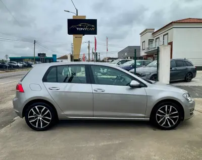 Volkswagen Golf 2016 - 18900 EUR, 98000 km - AUTO.MOTO.pt - 98000km - foto 7 de 27