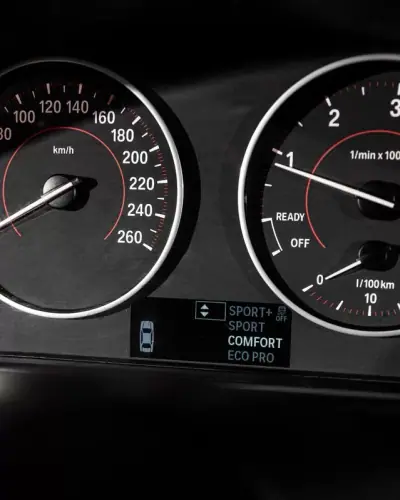 BMW 318 2016 - 19450 EUR, 192000 km - AUTO.MOTO.pt - 192000km - foto 13 de 29