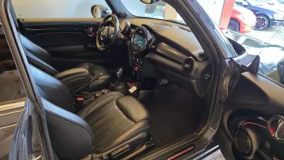 MINI Cooper 2019 - 24900 EUR, 114062 km - AUTO.MOTO.pt - 114062km - foto 50 de 61