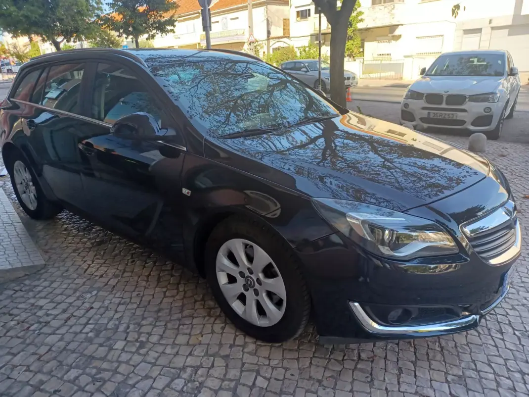 Opel Insignia Sports Tourer 2015 - 10890 EUR, 107586 km - 107586km - foto 9 de 35