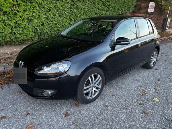 Volkswagen Golf 2010 — foto 2 de 9