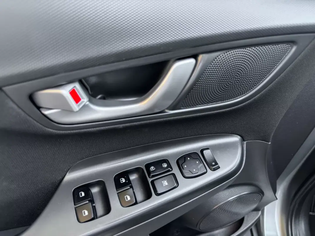 Hyundai Kauai 2018 - 13850 EUR, 71941 km - 71941km - foto 15 de 19