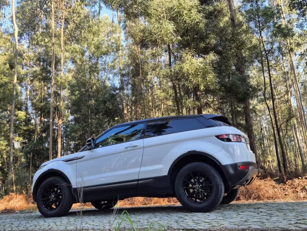 Land Rover Range Rover Evoque 2012 - 18900 EUR, 167000 km - AUTO.MOTO.pt - 167000km - foto 11 de 20