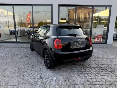 MINI One 2016 - 11900 EUR, 133000 km - AUTO.MOTO.pt - 133000km - foto 33 de 86