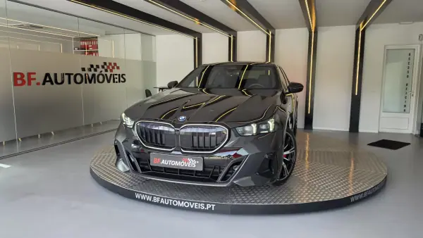 BMW i5 2024 - 52900 EUR, 41826 km - AUTO.MOTO.pt - 41826km - foto 12 de 55