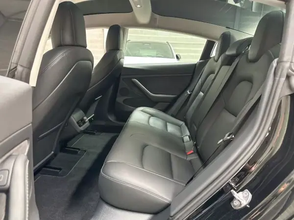 Tesla Model 3 2021 - 26450 EUR, 64959 km - AUTO.MOTO.pt - 64959km - foto 50 de 53