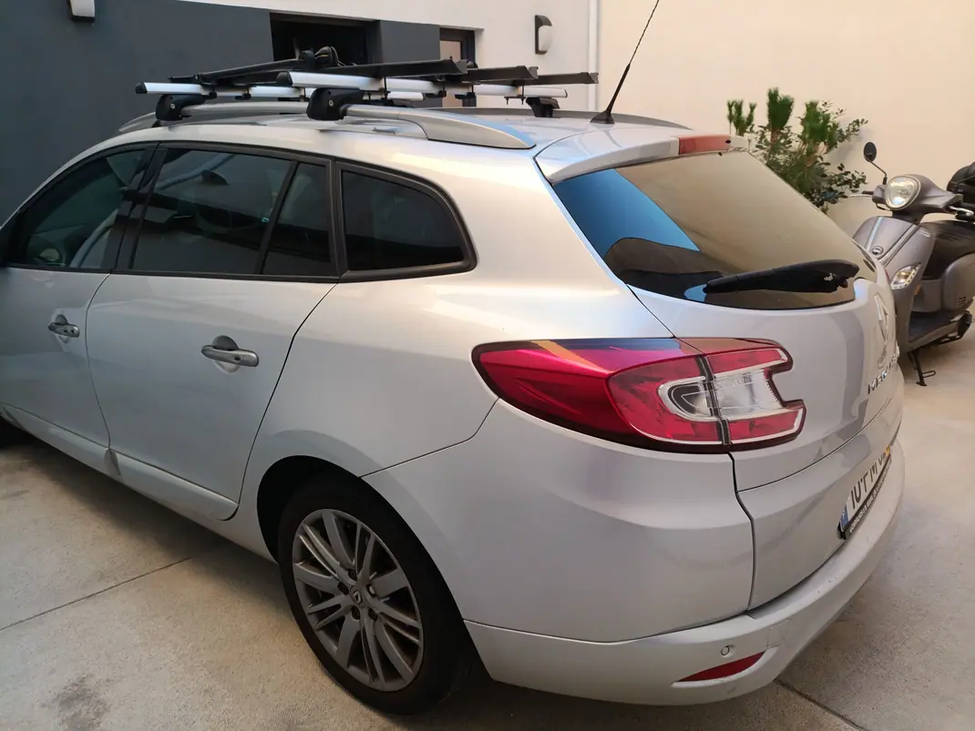 Renault Mégane Sport Tourer 2015 - 10500 EUR, 82000 km - 82000km - foto 6 de 12