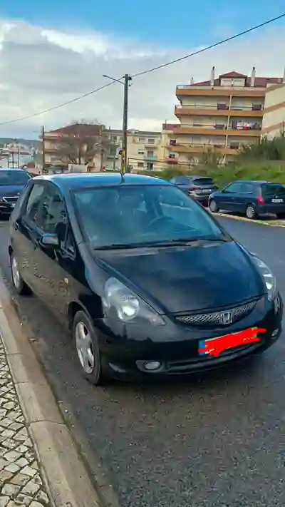 Honda Jazz 2007 - 3600 EUR, 233000 km - AUTO.MOTO.pt - 233000km - foto 2 de 4