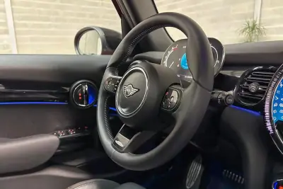 MINI Cooper 2021 - 26950 EUR, 34244 km - AUTO.MOTO.pt - 34244km - foto 41 de 52