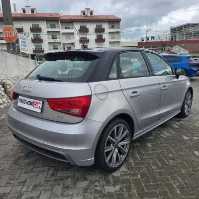 Audi A1 Sportback 2014 - 13750 EUR, 148778 km - AUTO.MOTO.pt - 148778km - foto 6 de 18