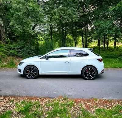 SEAT Leon 2013 - 13990 EUR, 167000 km - AUTO.MOTO.pt - 167000km - foto 4 de 27