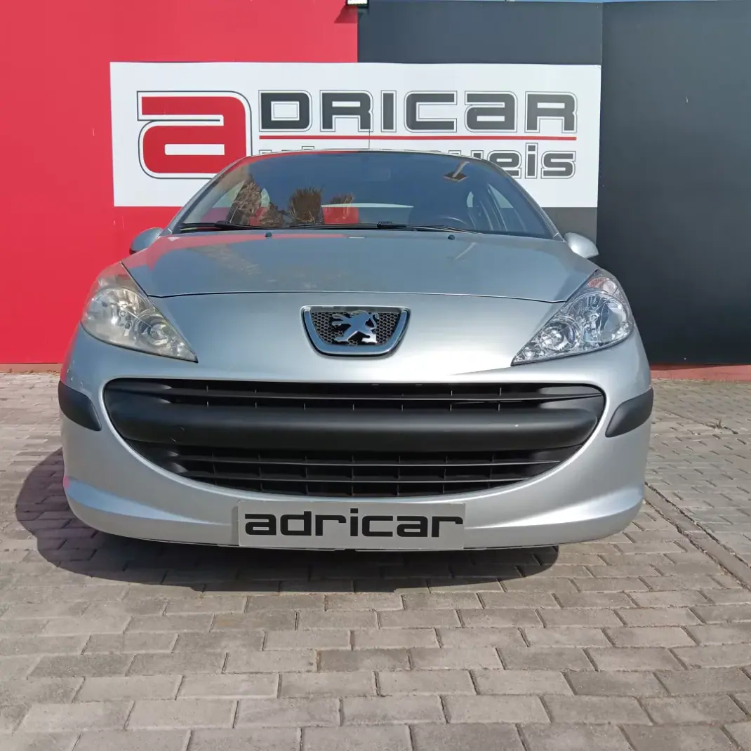 Peugeot 207 2007 - 5500 EUR, 181334 km - AUTO.MOTO.pt - 181334km - foto 2 de 15