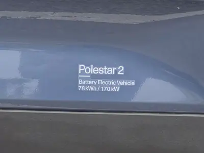 Polestar 2 2023 - 29890 EUR, 83810 km - AUTO.MOTO.pt - 83810km - foto 18 de 32