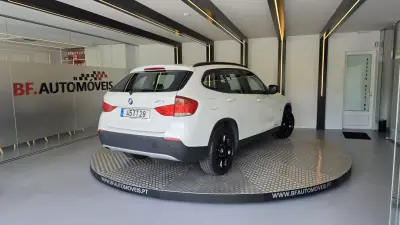 BMW X1 2009 - 13900 EUR, 234438 km - AUTO.MOTO.pt - 234438km - foto 18 de 59