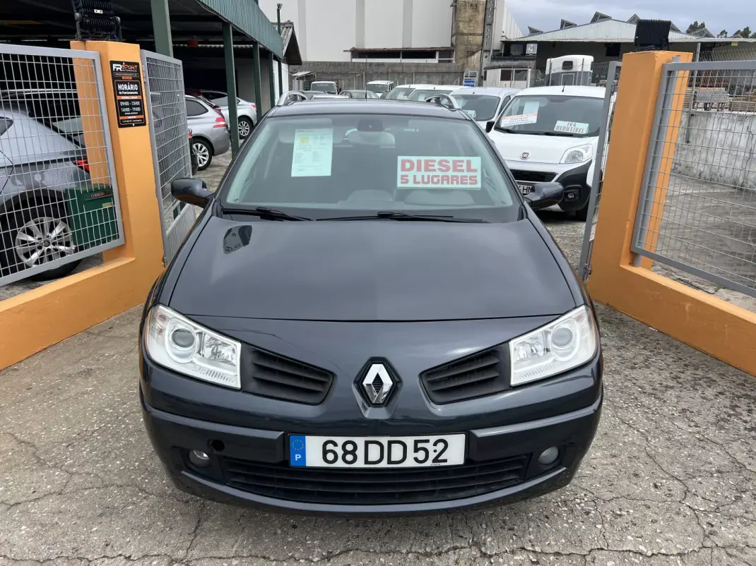 Renault Mégane Break 2007 - 4900 EUR, 141337 km - AUTO.MOTO.pt - 141337km - foto 5 de 19