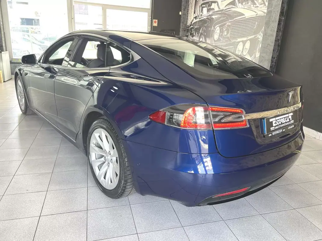 Tesla Model S 2020 - 46800 EUR, 44110 km - 44110km - foto 3 de 25