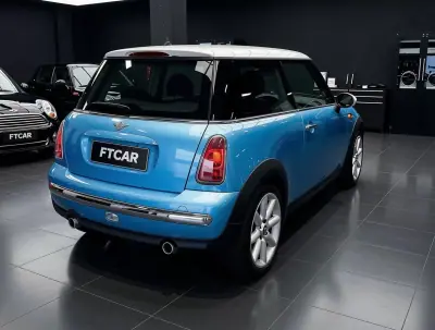MINI Cooper 2005 - 6990 EUR, 157137 km - AUTO.MOTO.pt - 157137km - foto 2 de 13