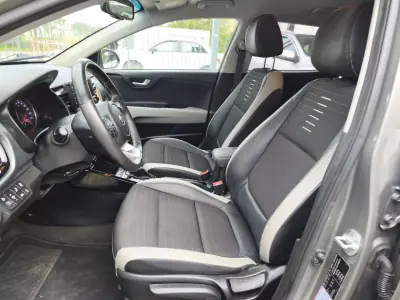 Kia Stonic 2019 - 15900 EUR, 32000 km - AUTO.MOTO.pt - 32000km - foto 8 de 15