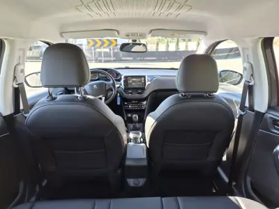 Peugeot 2008 2017 - 9750 EUR, 63500 km - AUTO.MOTO.pt - 63500km - foto 15 de 15