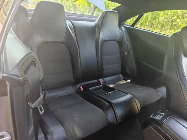 Mercedes-Benz E 220 2010 - 15499 EUR, 202000 km - AUTO.MOTO.pt - 202000km - foto 16 de 35