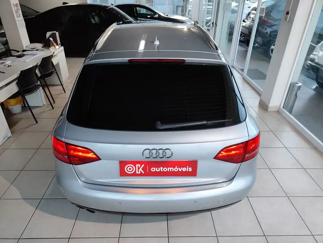 Audi A4 Avant 2009 - 12950 EUR, 231500 km - AUTO.MOTO.pt - 231500km - foto 11 de 36