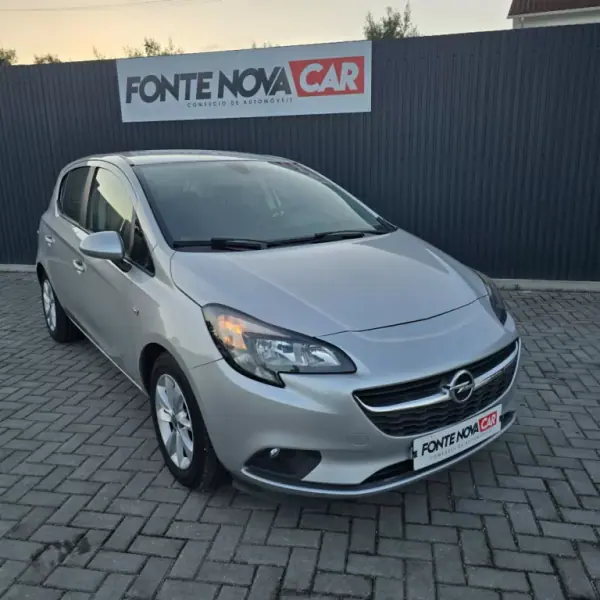 Opel Corsa 2017 - 9750 EUR, 130248 km - AUTO.MOTO.pt - 130248km - foto 18 de 19