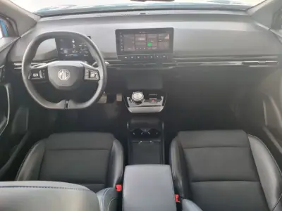 MG MG4 2024 - 23500 EUR, 12000 km - 12000km - foto 6 de 14