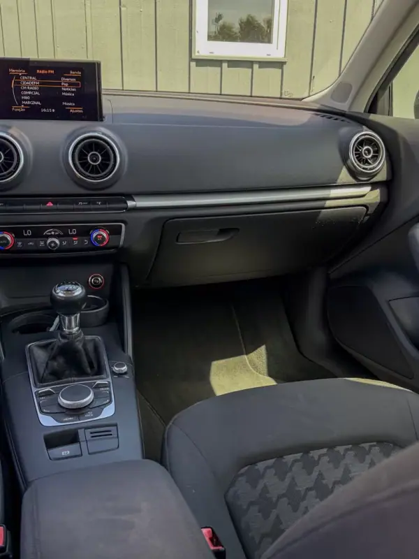 Audi A3 Sportback 2014 - 13900 EUR, 156000 km - AUTO.MOTO.pt - 156000km - foto 13 de 14