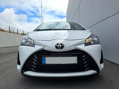 Toyota Yaris 2019 - 11500 EUR, 35900 km - AUTO.MOTO.pt - 35900km - foto 8 de 21