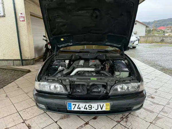 BMW 525 1998 - 3950 EUR, 317732 km - AUTO.MOTO.pt - 317732km - foto 10 de 24
